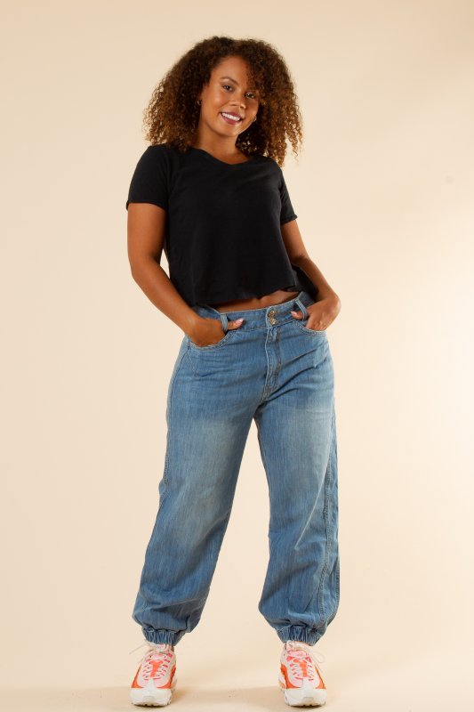 Bild på Grimeton pant jeans i Indigo Blue Beskrivning: Upptäck den nya favoriten i din garderob - Grimeton pant jeans i Indigo B
